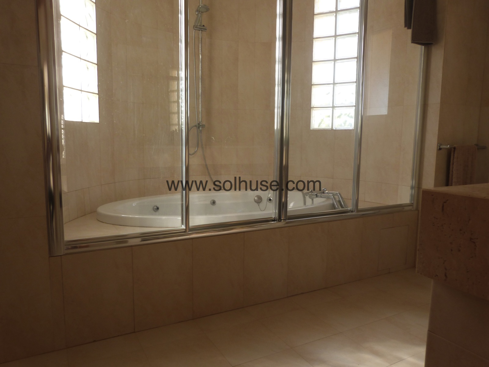 STATUESQUE MANOR IN SAN GINES, 5 BEDS, POOL & SEA VIEWS