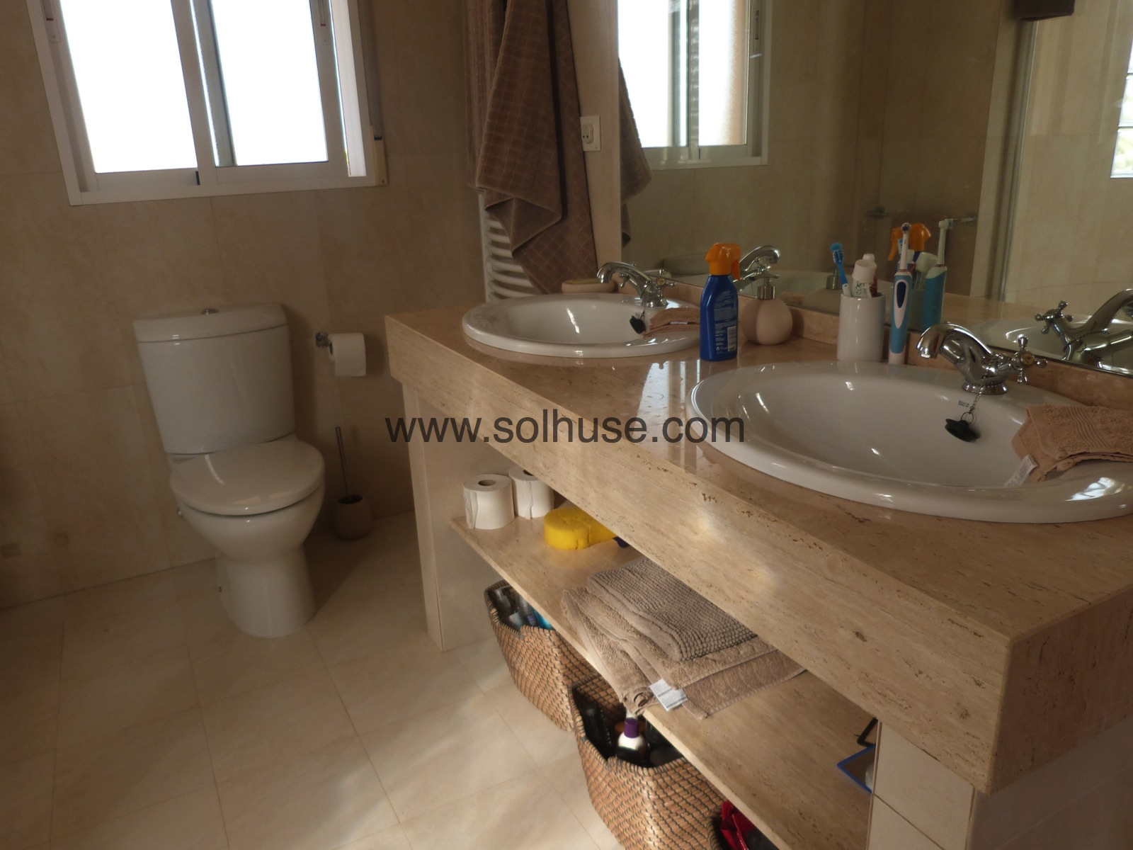 STATUESQUE MANOR IN SAN GINES, 5 BEDS, POOL & SEA VIEWS