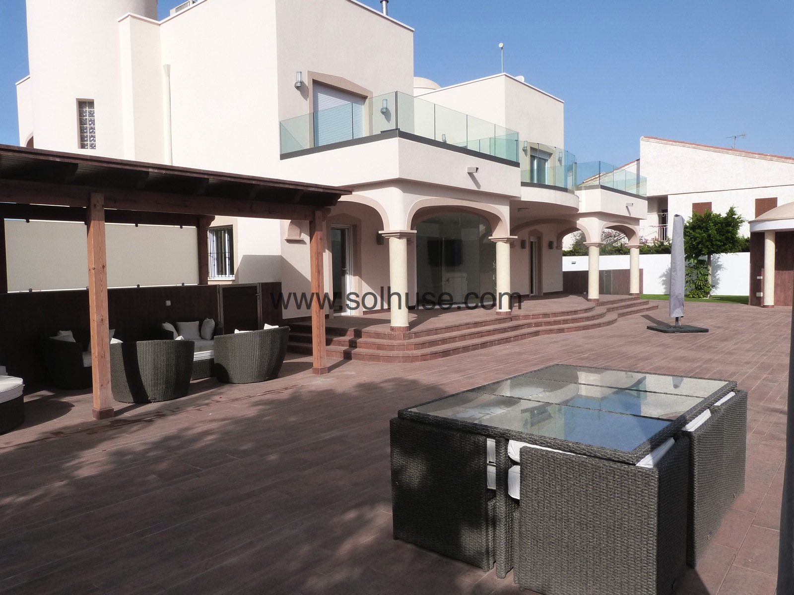 STATUESQUE MANOR IN SAN GINES, 5 BEDS, POOL & SEA VIEWS