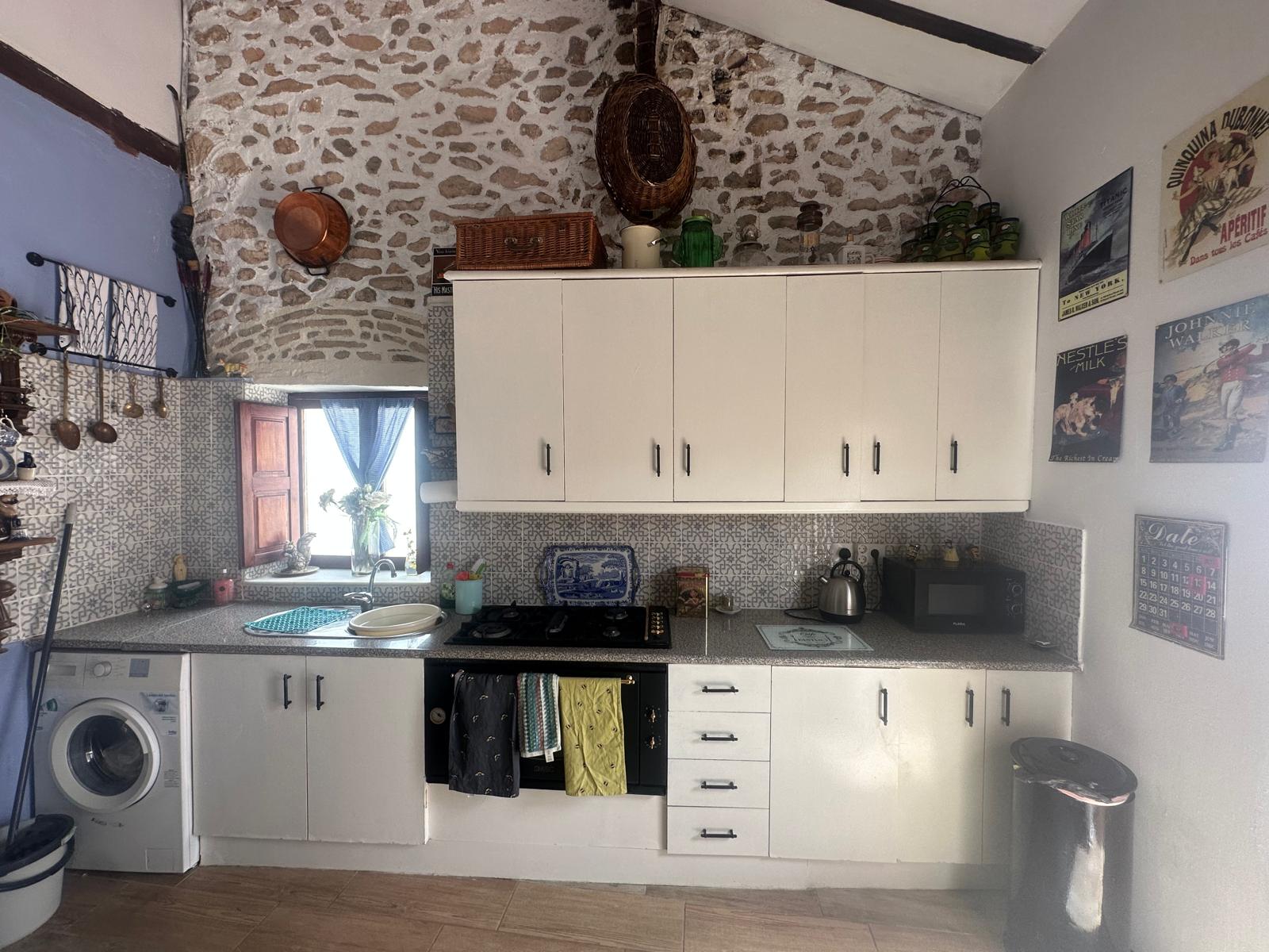 FANTASTIC 2 BEDROOM COTTAGE HOUSE IN THE COUNTRY CLOSE TO SEA