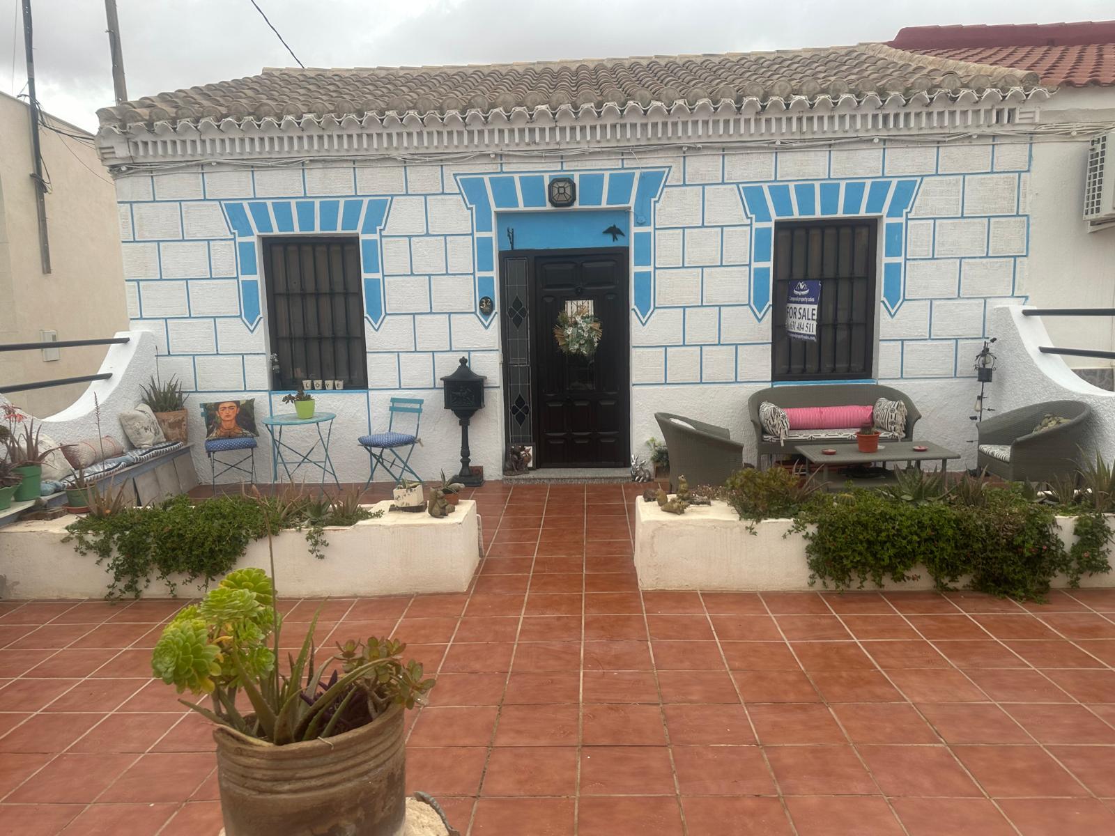 FANTASTIC 2 BEDROOM COTTAGE HOUSE IN THE COUNTRY CLOSE TO SEA