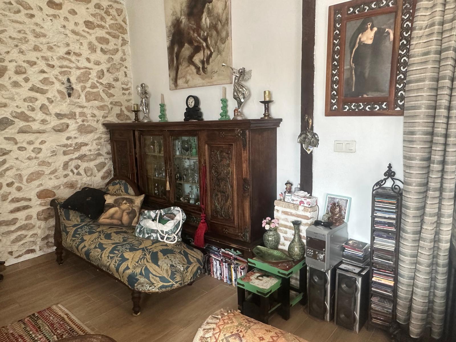 FANTASTIC 2 BEDROOM COTTAGE HOUSE IN THE COUNTRY CLOSE TO SEA