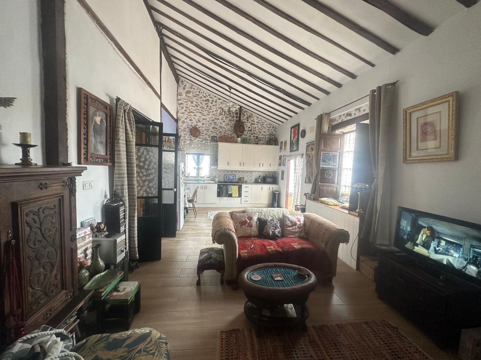 FANTASTIC 2 BEDROOM COTTAGE HOUSE IN THE COUNTRY CLOSE TO SEA