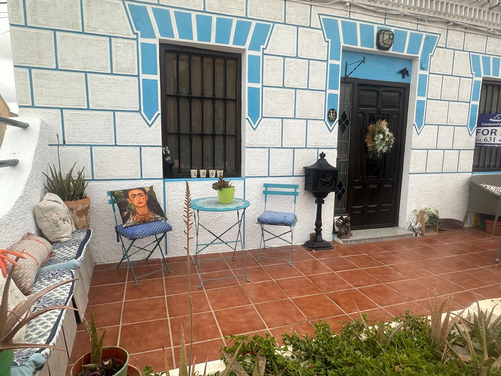 FANTASTIC 2 BEDROOM COTTAGE HOUSE IN THE COUNTRY CLOSE TO SEA