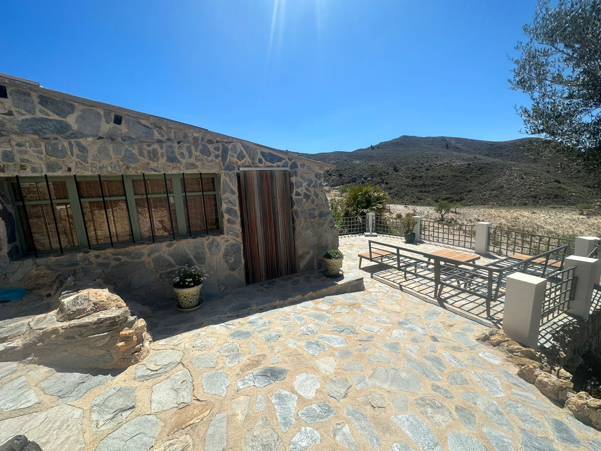 FANTASTIC COUNTRY FINCA WITH PARTIAL SEA VIEW