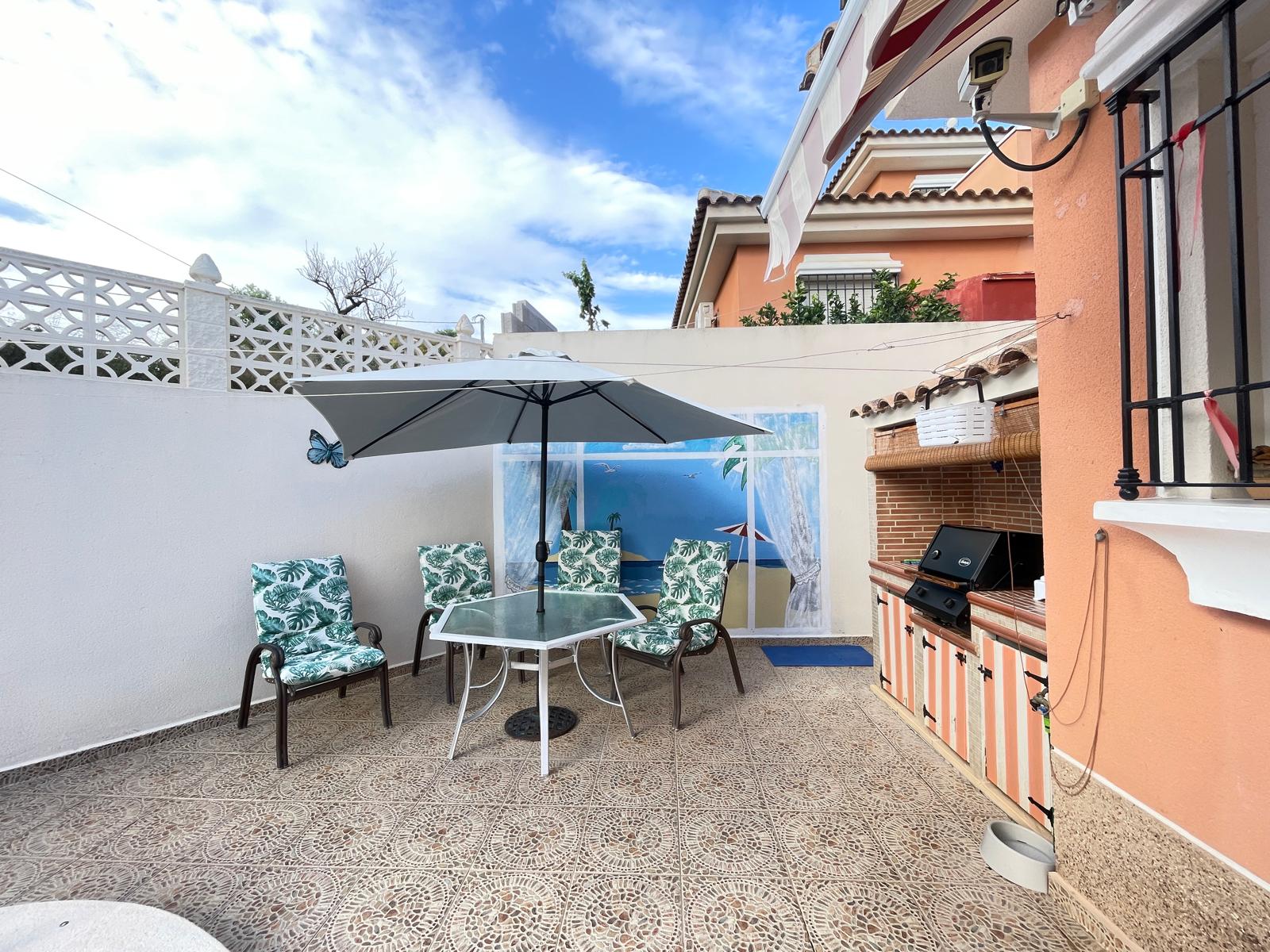 Country and Village Home in La Majada