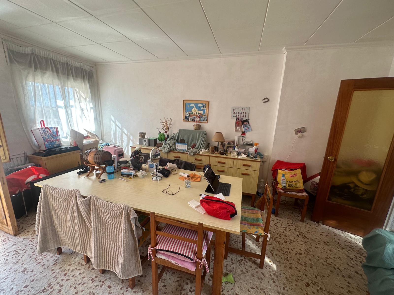 SMALL OLD HOUSE SEA FRONT ISLA PLANA