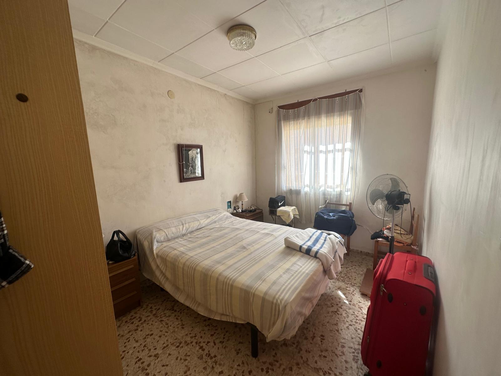 SMALL OLD HOUSE SEA FRONT ISLA PLANA