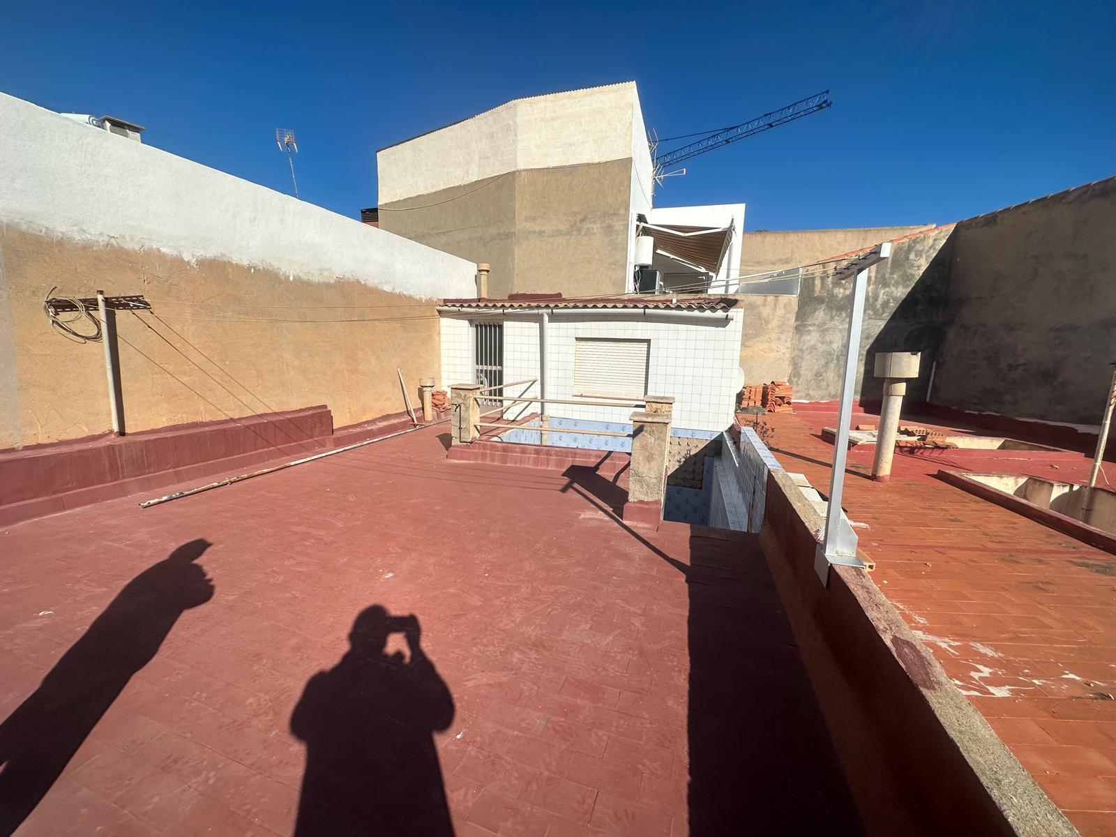 SMALL OLD HOUSE SEA FRONT ISLA PLANA