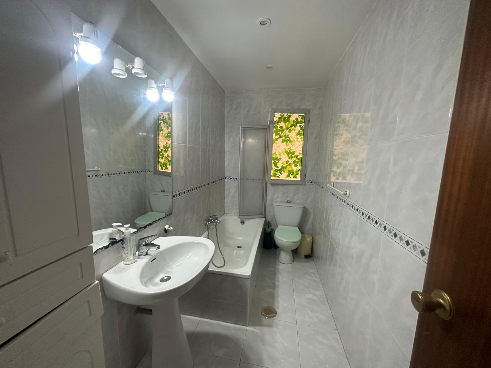 SAN ISIDRO 3 BEDS 2 BATHS