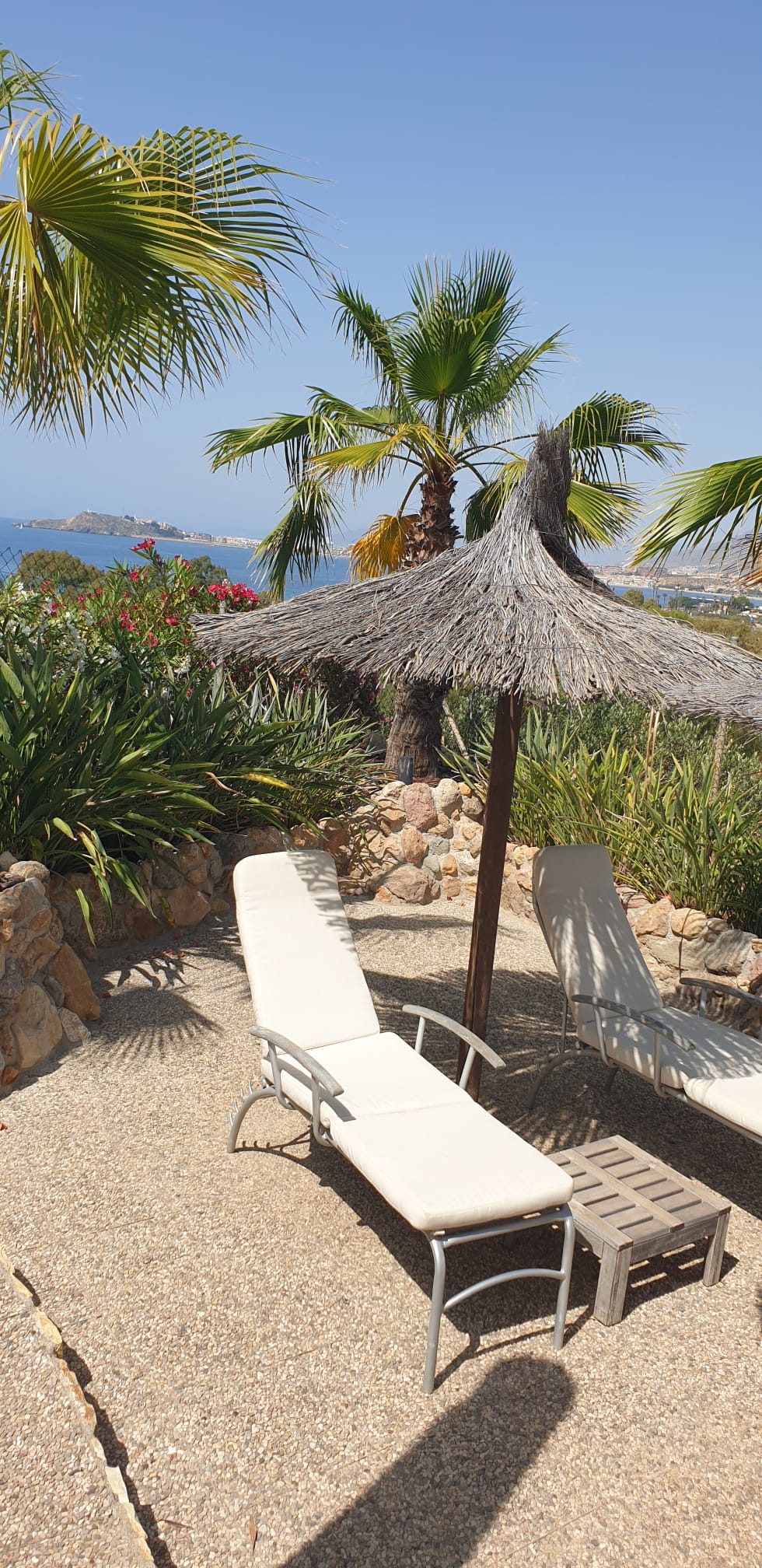 MAGNIFICENT VILLA WITH AMAIZING SEA VIEWS IN ISLA PLANA