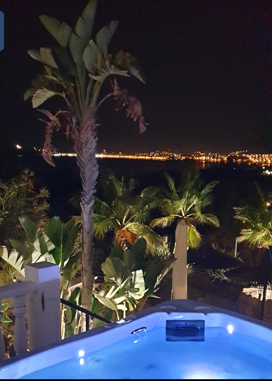 MAGNIFICENT VILLA WITH AMAIZING SEA VIEWS IN ISLA PLANA