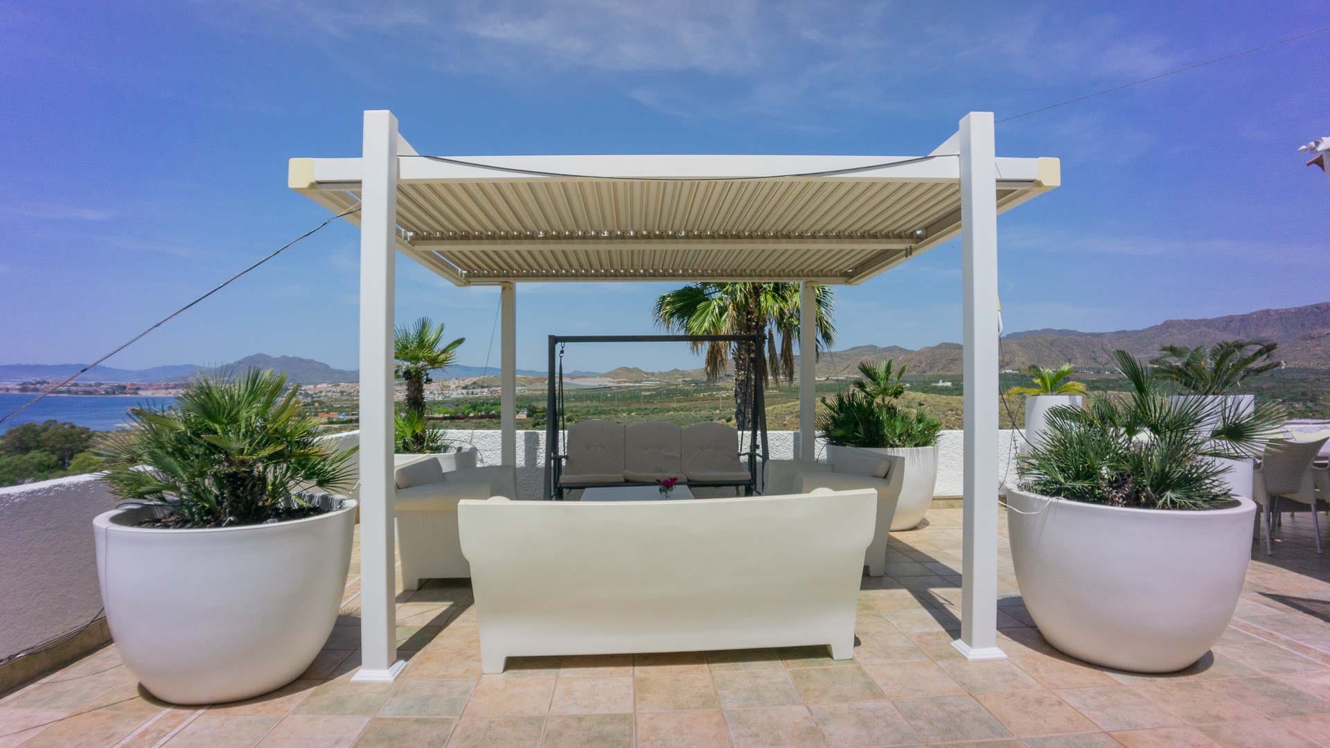 MAGNIFICENT VILLA WITH AMAIZING SEA VIEWS IN ISLA PLANA