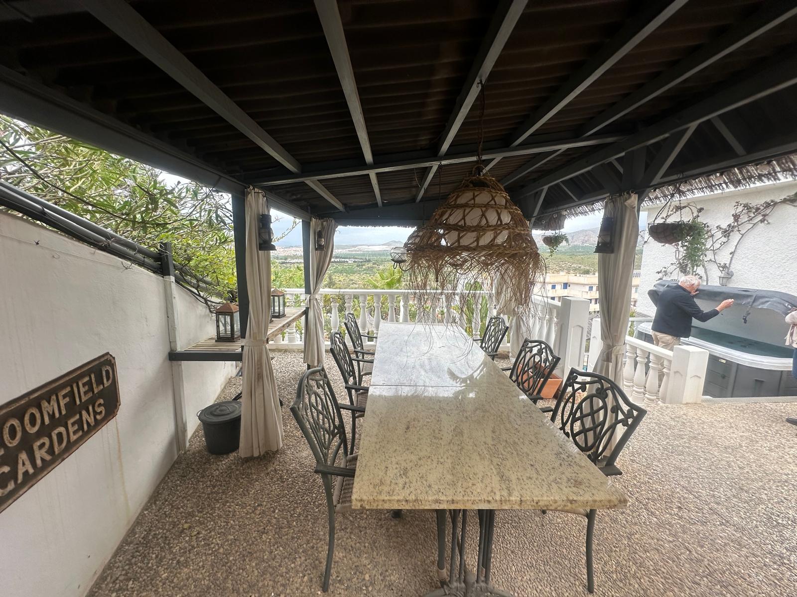 MAGNIFICENT VILLA WITH AMAIZING SEA VIEWS IN ISLA PLANA