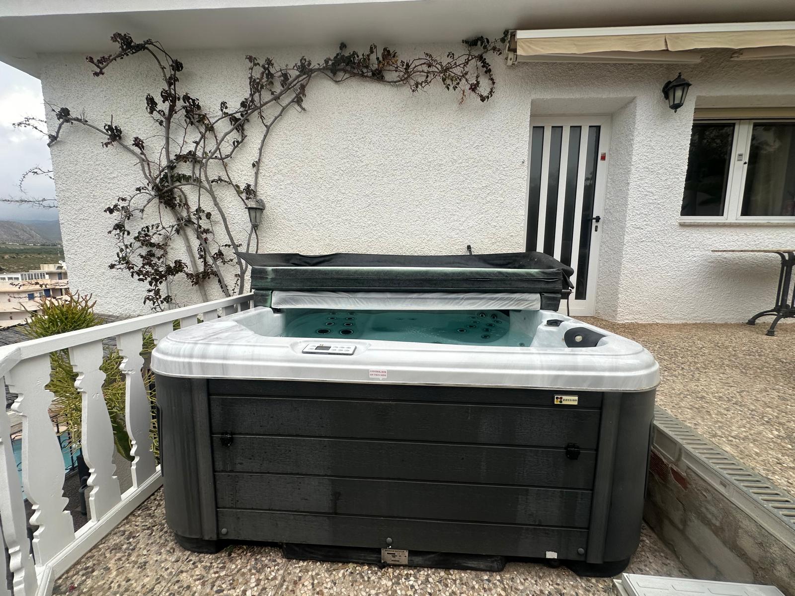 MAGNIFICENT VILLA WITH AMAIZING SEA VIEWS IN ISLA PLANA