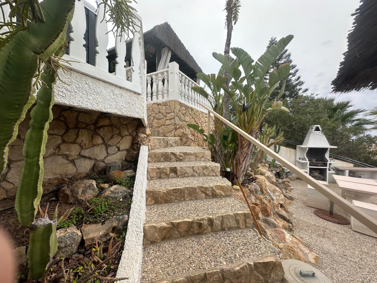 MAGNIFICENT VILLA WITH AMAIZING SEA VIEWS IN ISLA PLANA